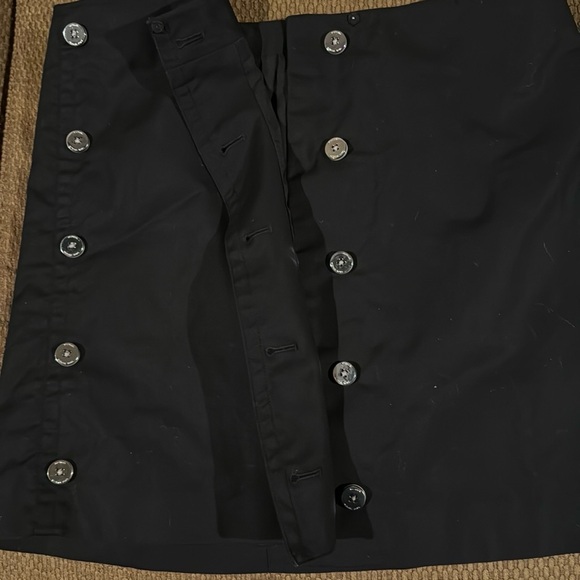 Michael Kors Black A-Line Button front skirt. Size 12. - Picture 3 of 9